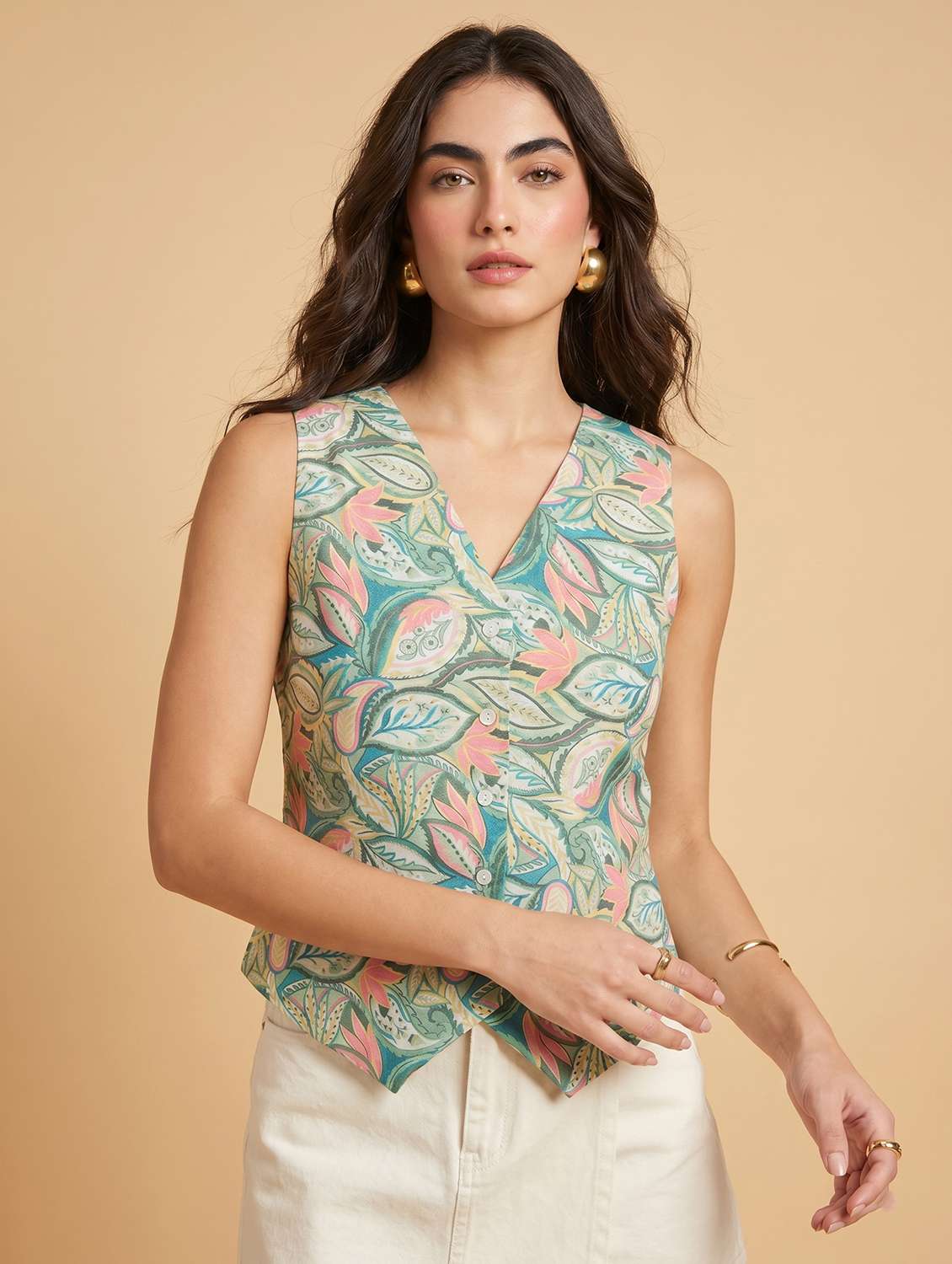 women printed sleeveless regular fit vest top