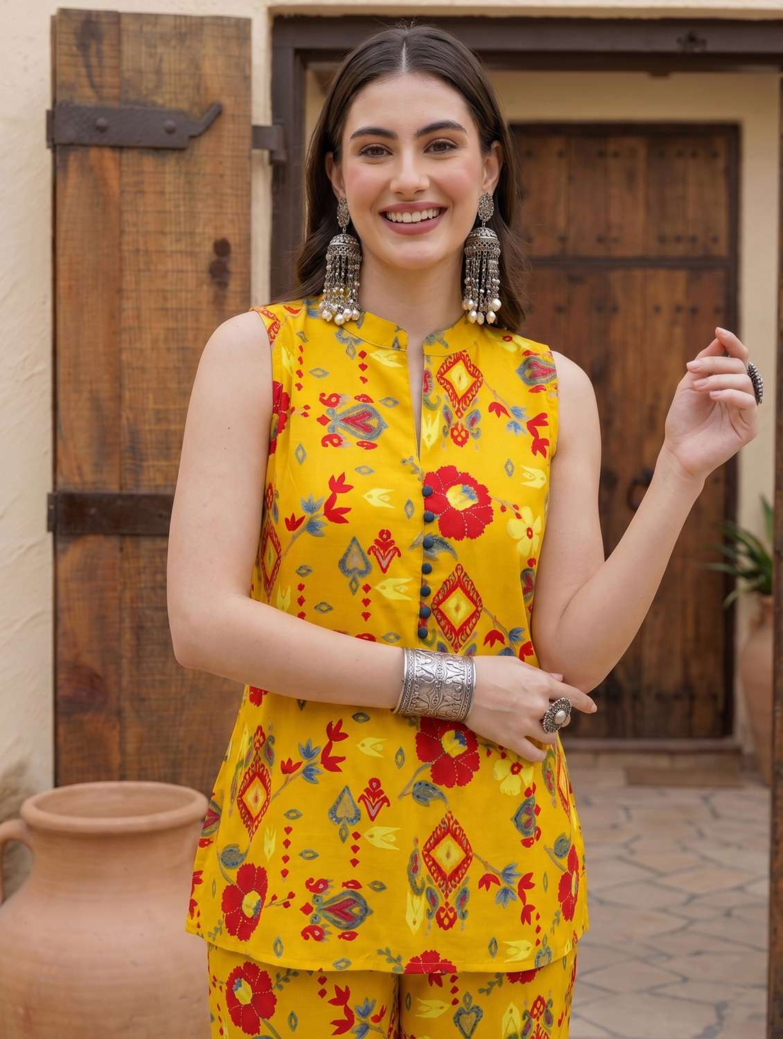 women printed sleeveless ethnic co-ord set - 22498725 -  Standard Image - 2