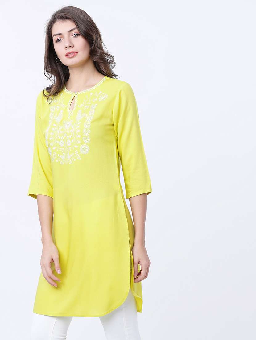 women printed key hole neck kurti - 22499564 -  Standard Image - 2