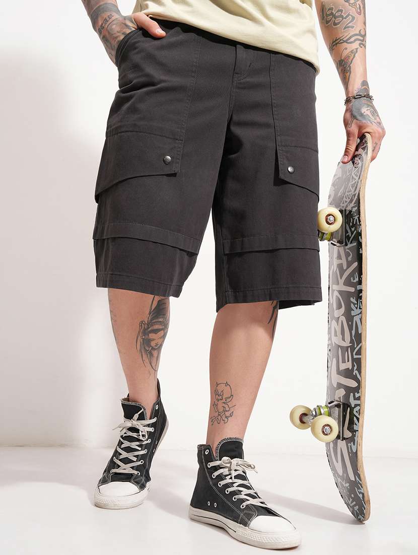 men solid mid rise cargo three fourth shorts - 22499598 -  Standard Image - 2