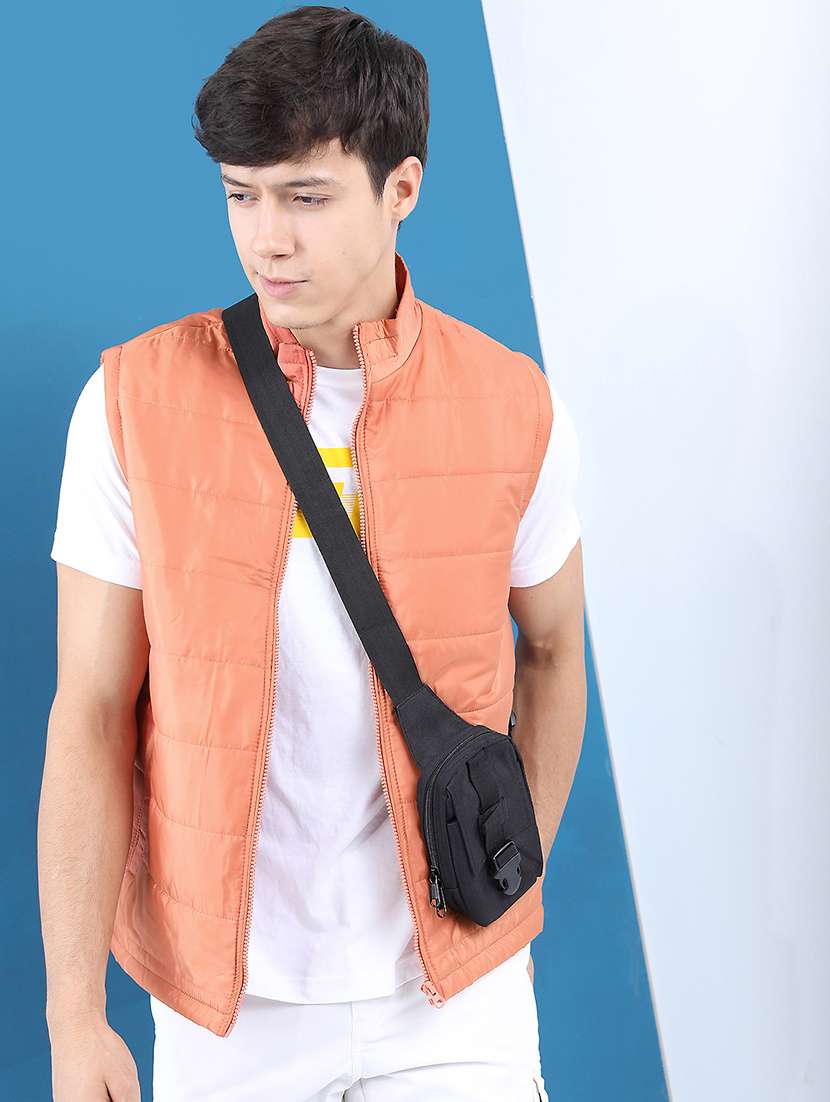 men solid sleeveless regular fit puffer jacket