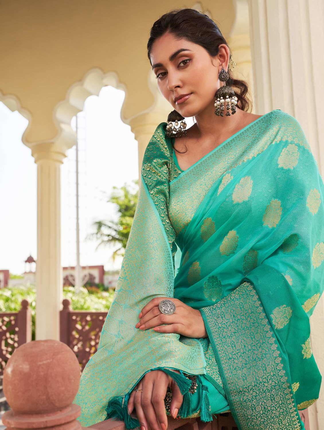 women self design banarasi saree with blouse - 22499820 -  Standard Image - 2