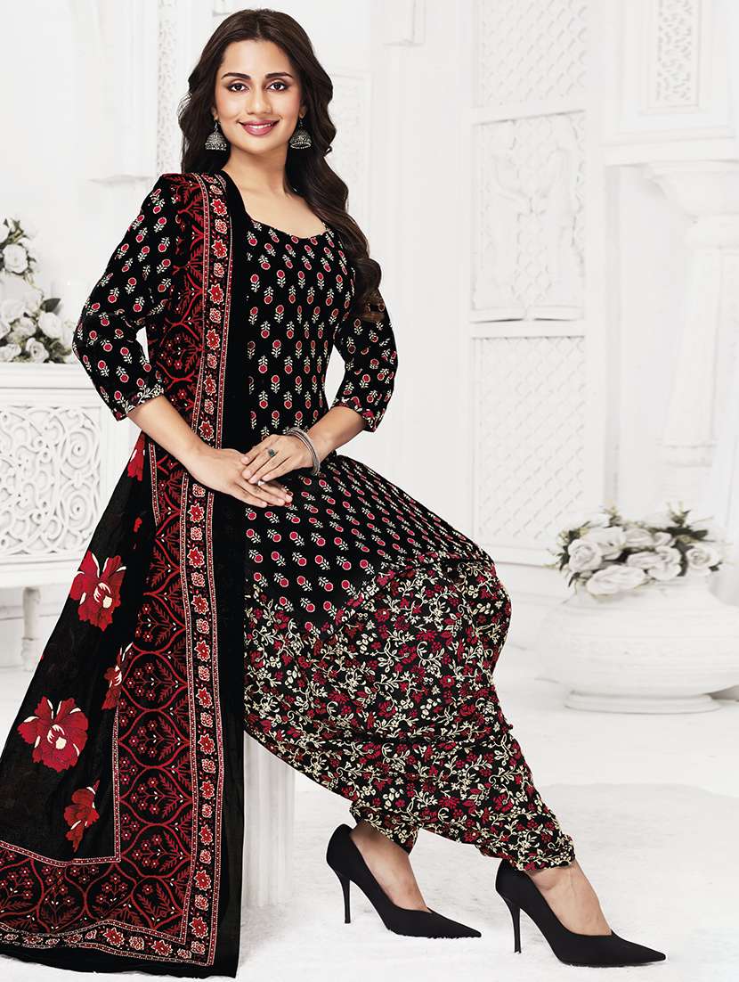 women printed three quarter sleeve kurta patiala with dupatta set - 22500090 -  Standard Image - 2