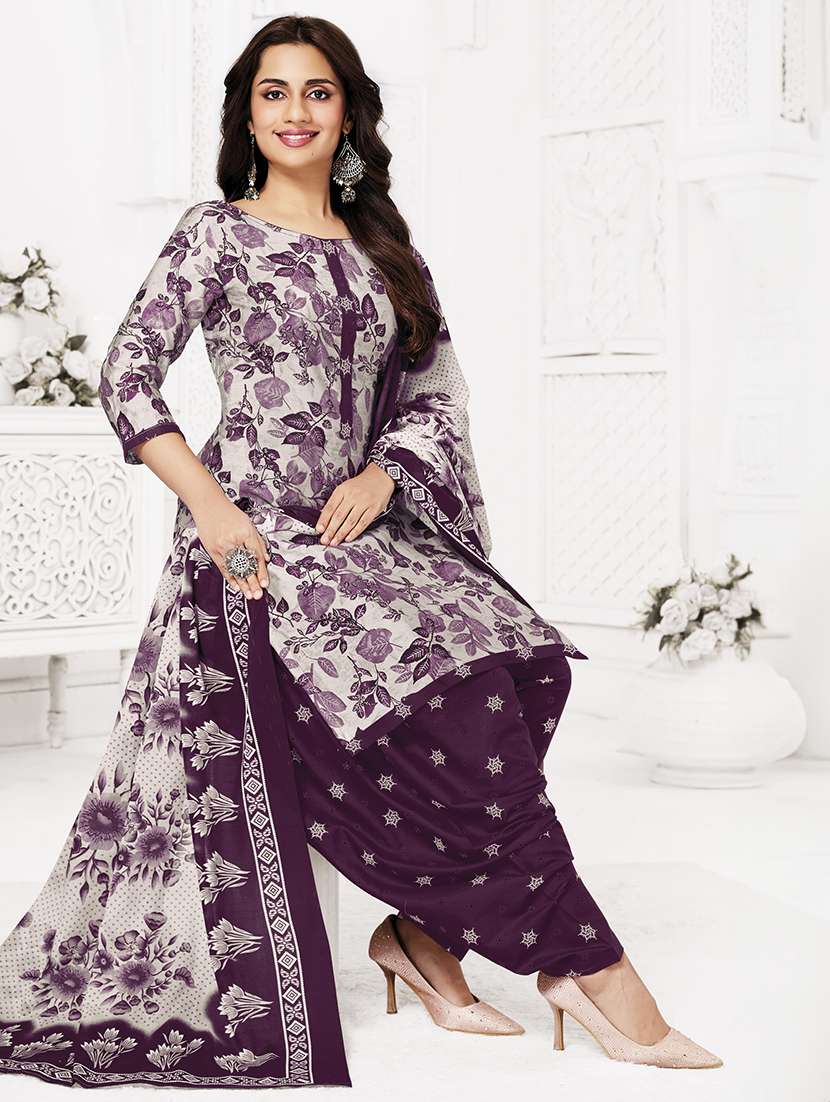 women printed three quarter sleeve kurta patiala with dupatta set - 22500097 -  Standard Image - 2