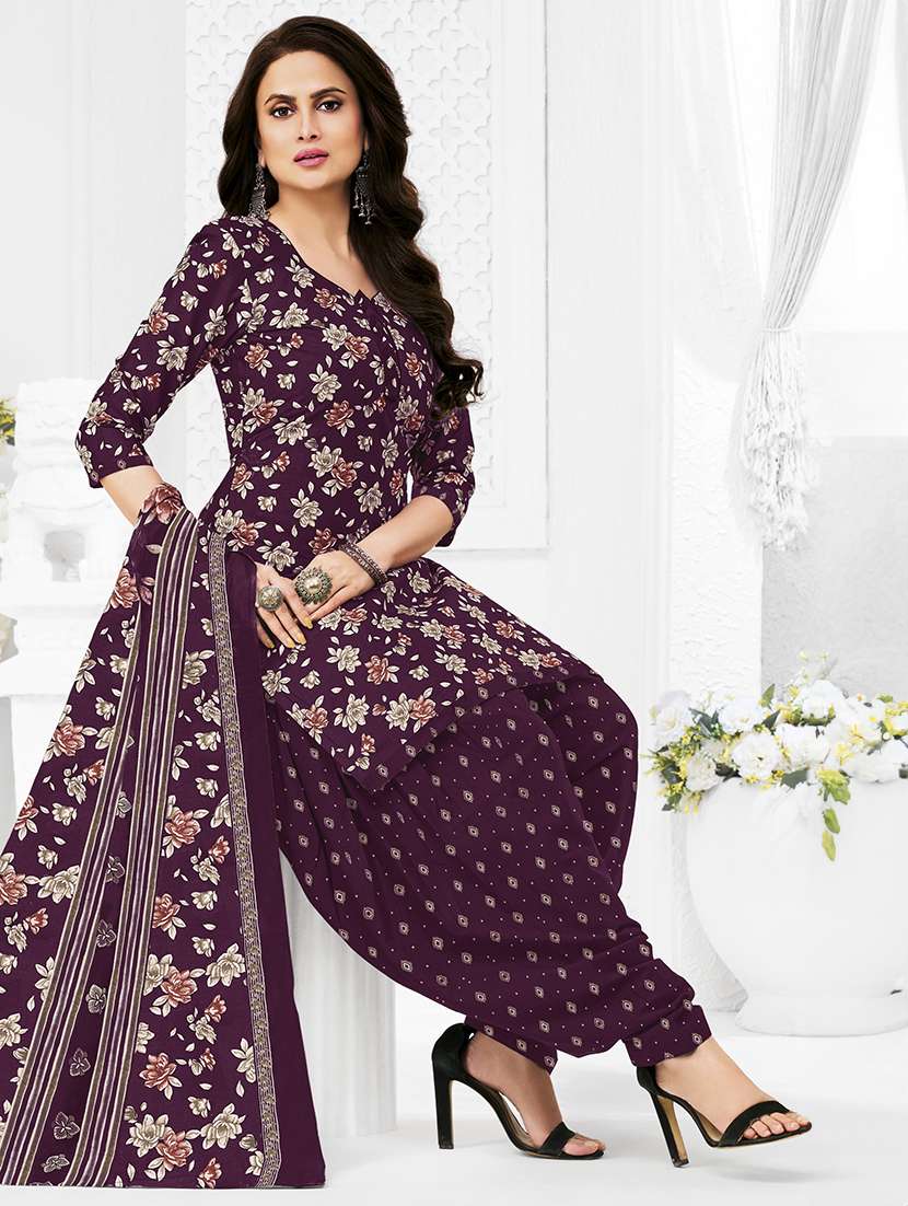 women printed three quarter sleeve kurta patiala with dupatta set - 22500099 -  Standard Image - 2