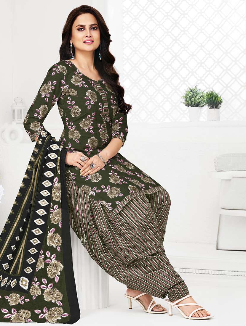 women printed three quarter sleeve kurta patiala with dupatta set - 22500101 -  Standard Image - 2