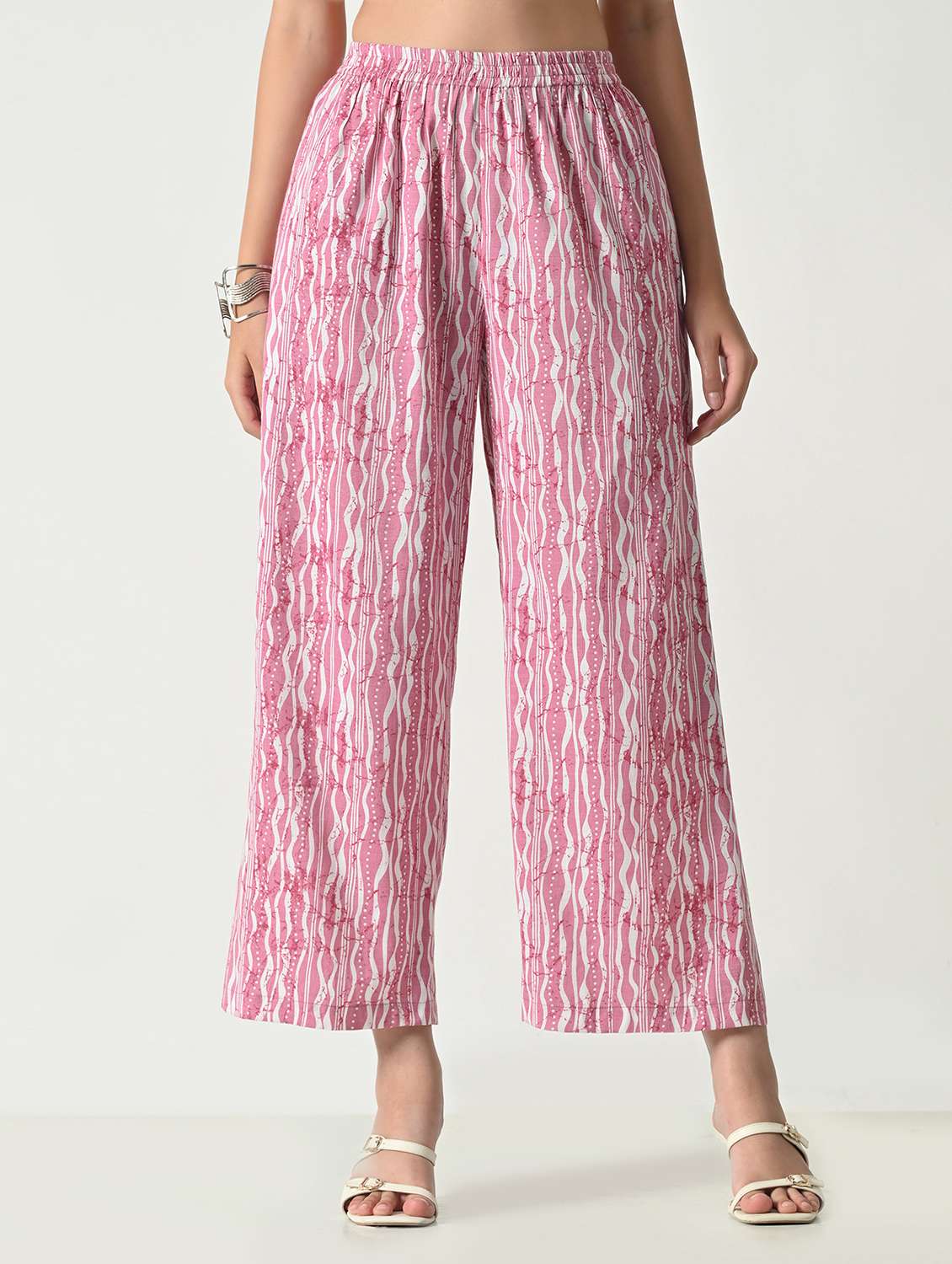women printed mid rise straight palazzo