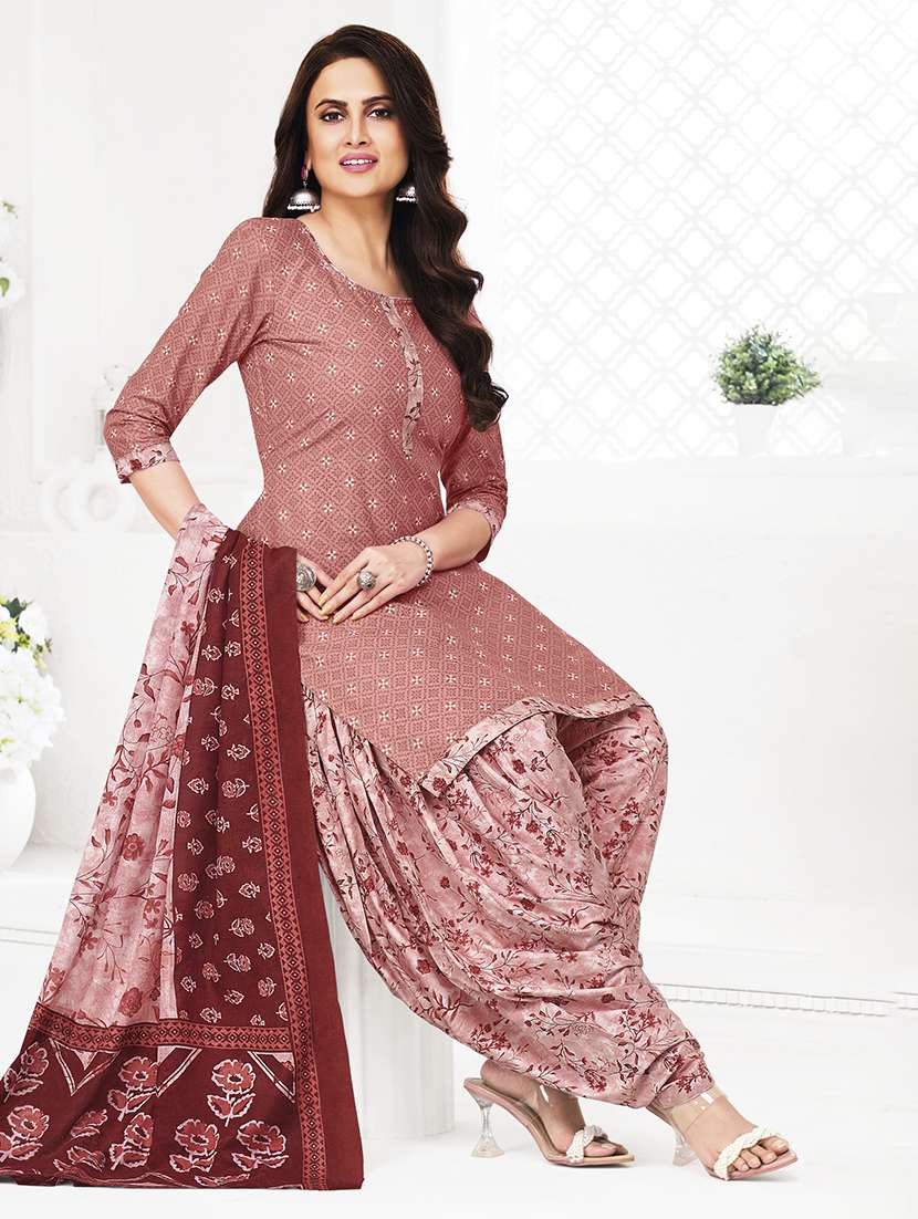 women printed three quarter sleeve kurta patiala with dupatta set - 22500156 -  Standard Image - 2