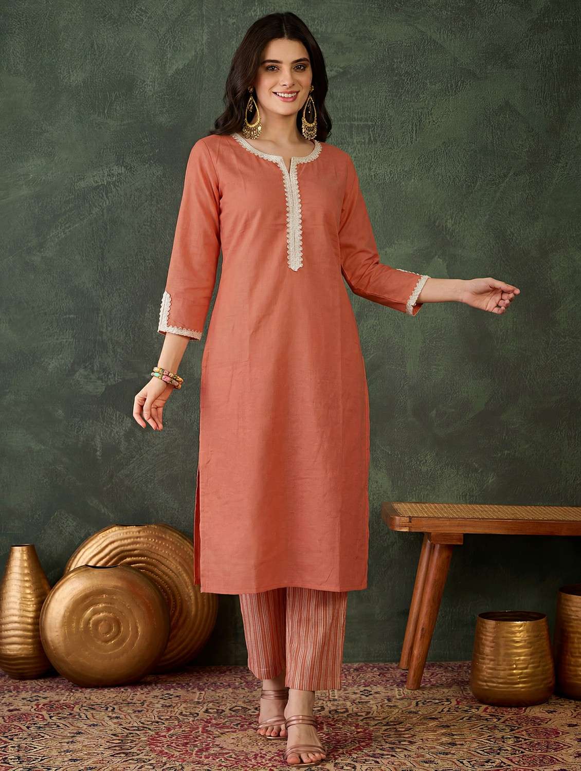 women solid three quarter sleeve kurta pant set