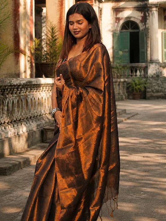 women solid handloom saree with blouse - 22500201 -  Standard Image - 2