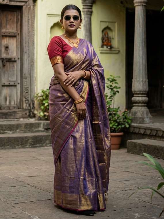 women solid handloom saree with blouse - 22500206 -  Standard Image - 2