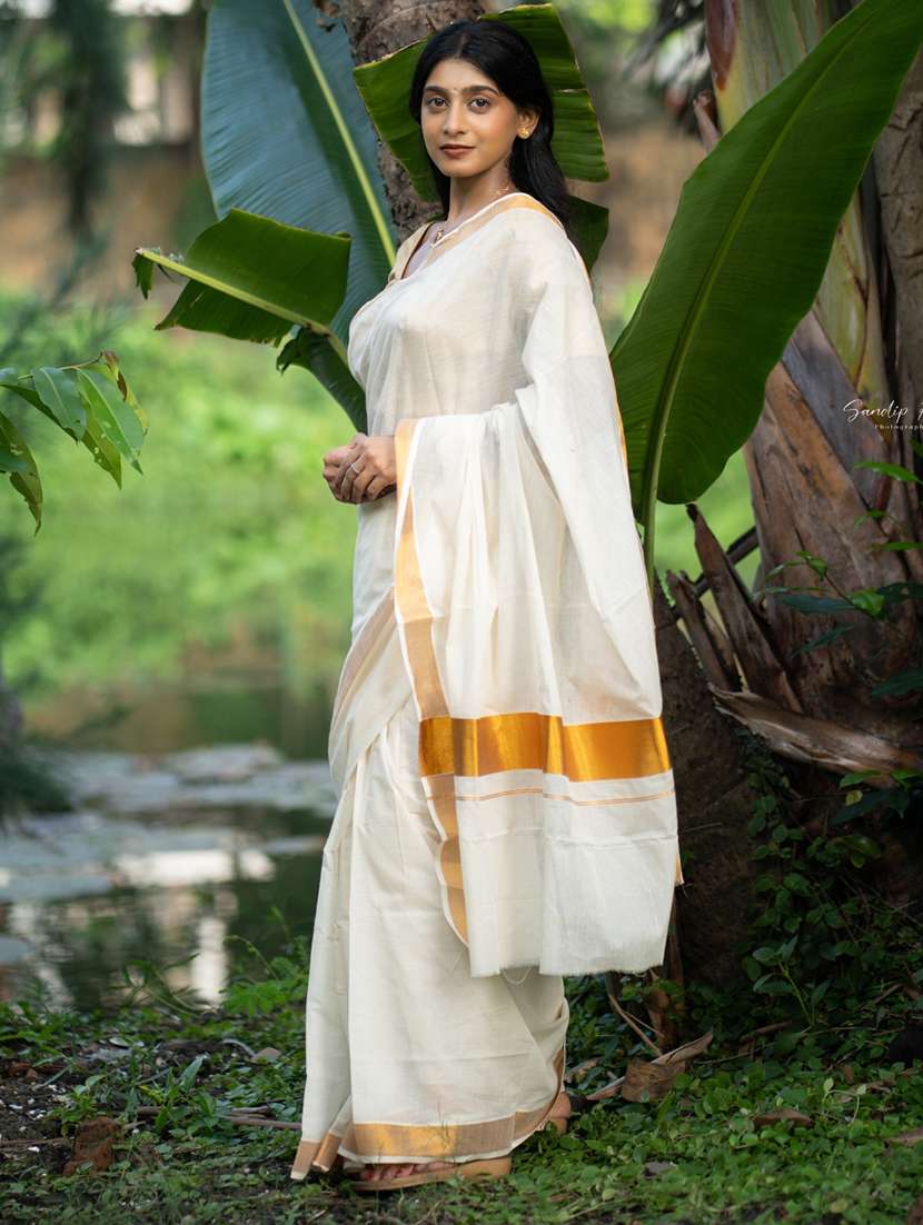 women solid with bordered kasavu saree with blouse - 22500236 -  Standard Image - 2
