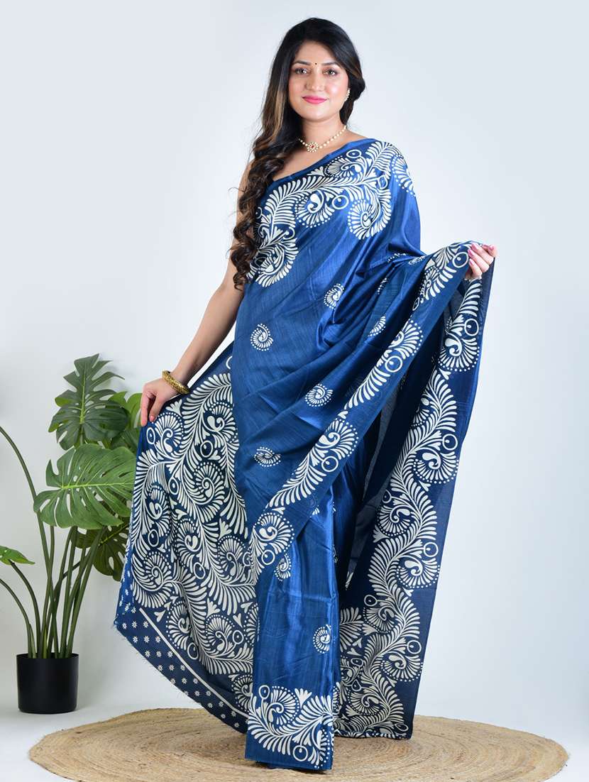 women printed casual wear saree with blouse