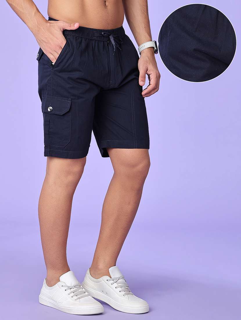men solid mid rise regular fit cargo shorts - 22501055 -  Standard Image - 2