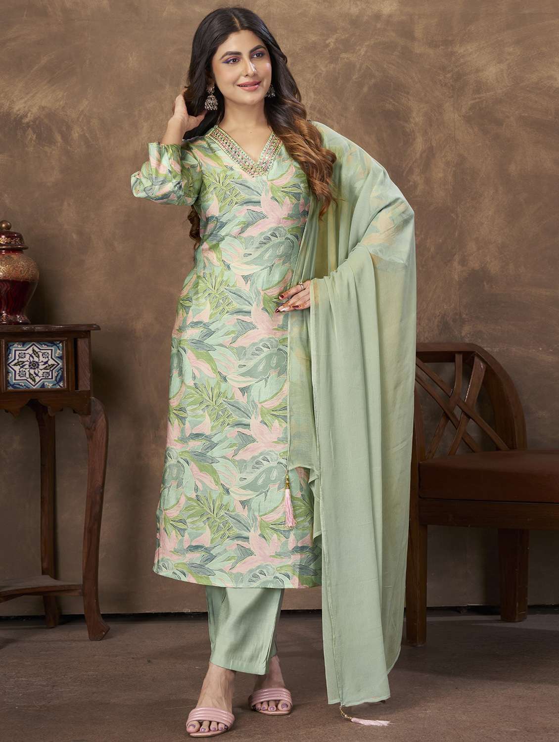 women floral three quarter sleeve kurta pant with dupatta set