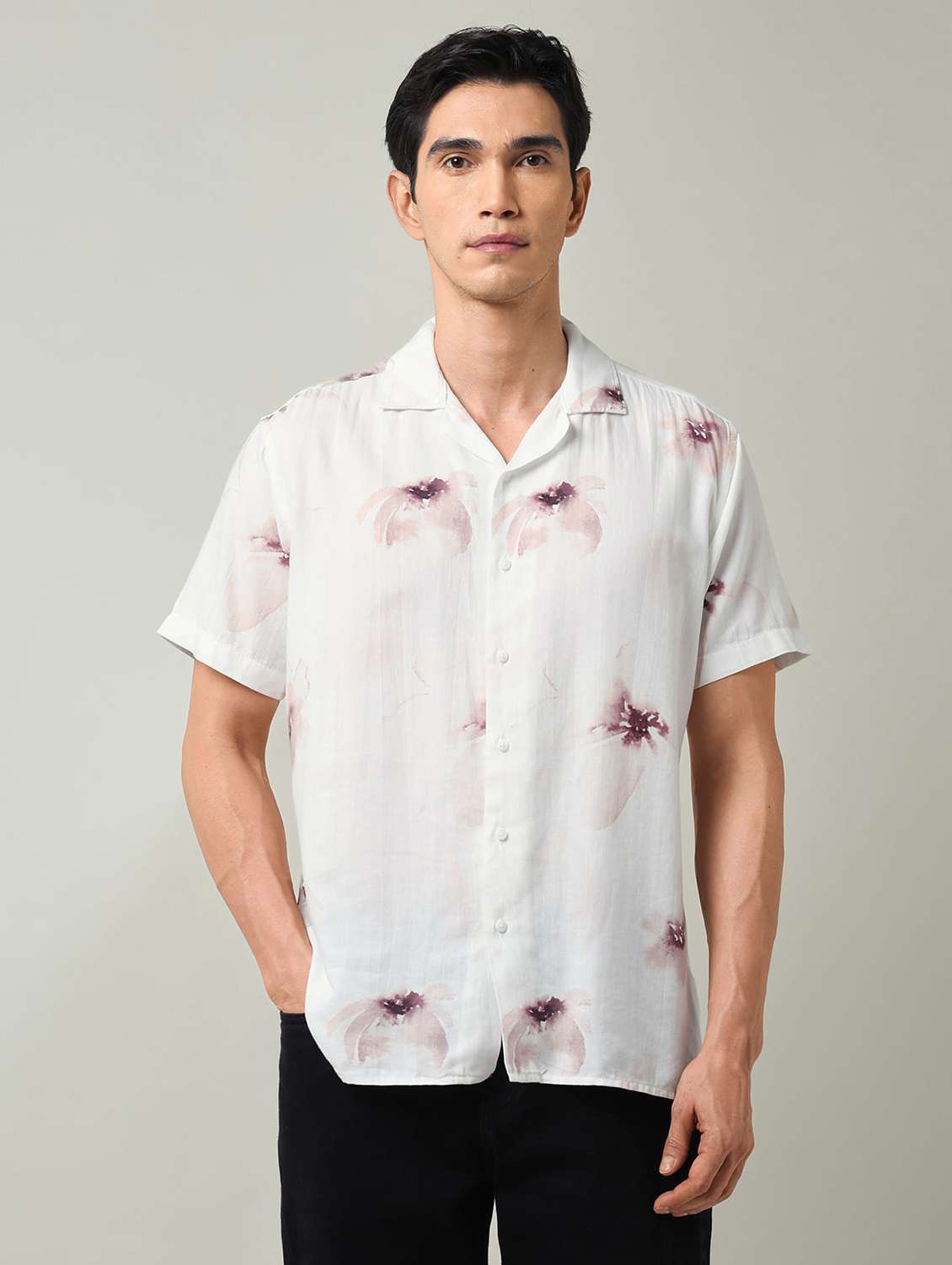 men printed short sleeve regular fit casual shirt - 22501932 -  Standard Image - 2