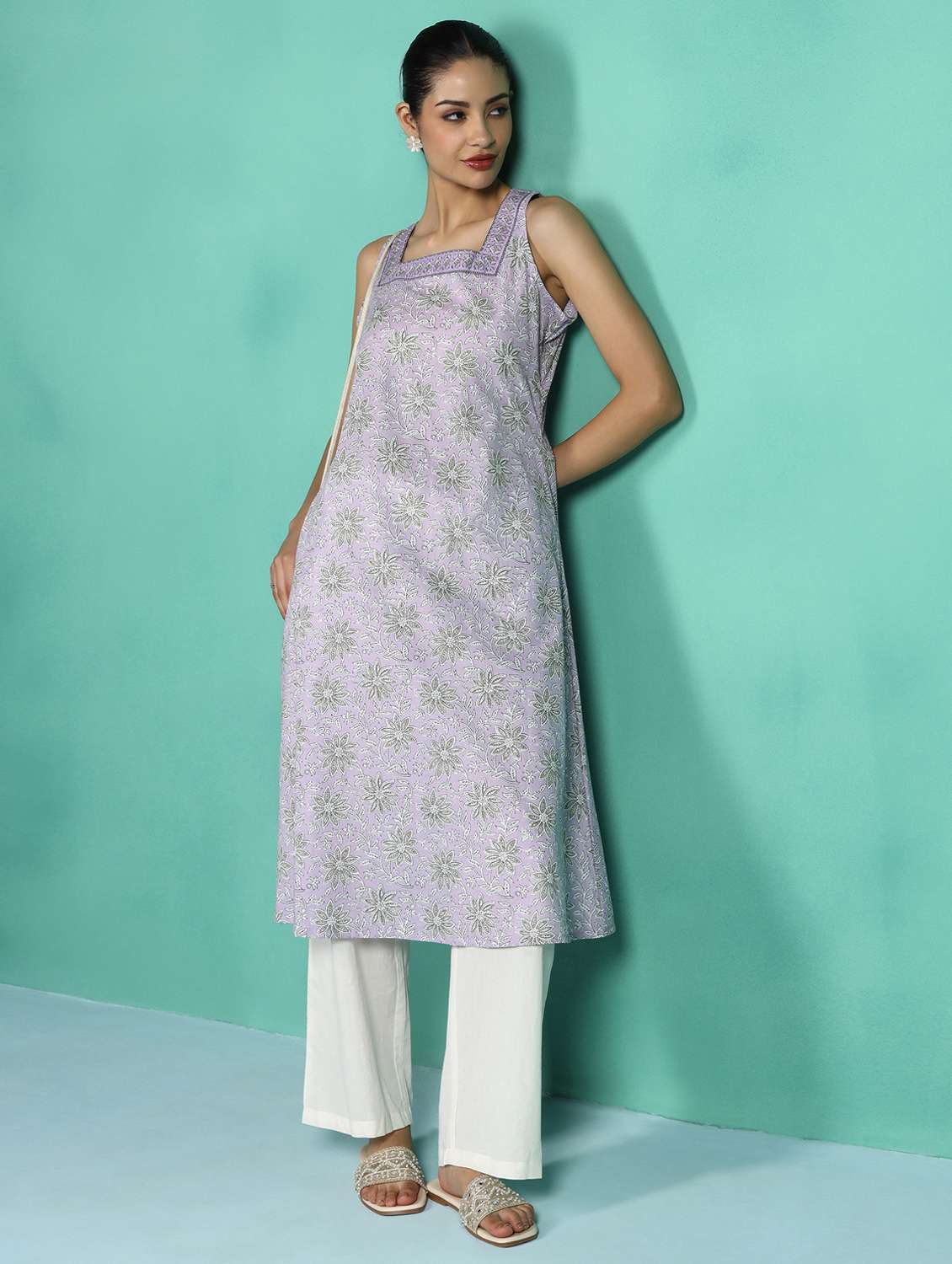 women floral printed sleeveless a-line kurta - 22502057 -  Standard Image - 2
