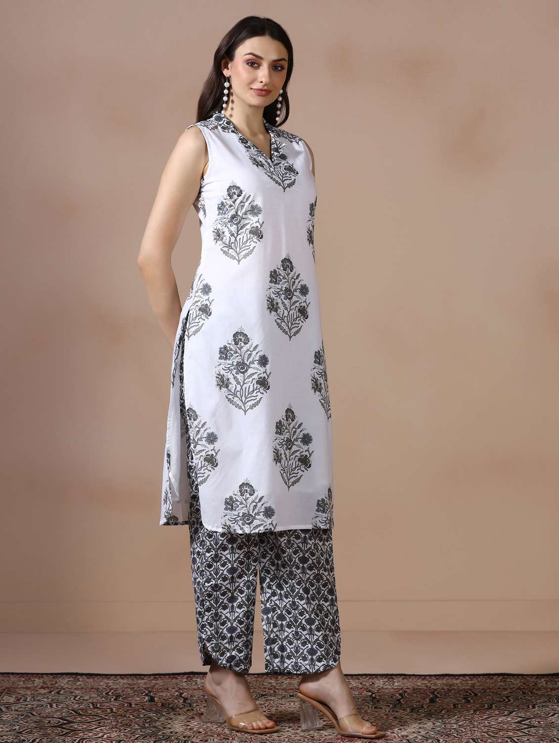 women printed sleeveless kurta pant set - 22502092 -  Standard Image - 2
