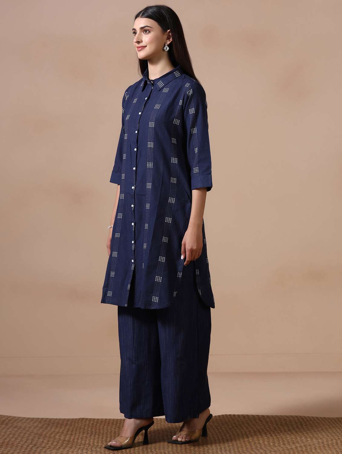women self design three quarter sleeve kurta palazzo set - 22502099 -  Standard Image - 2