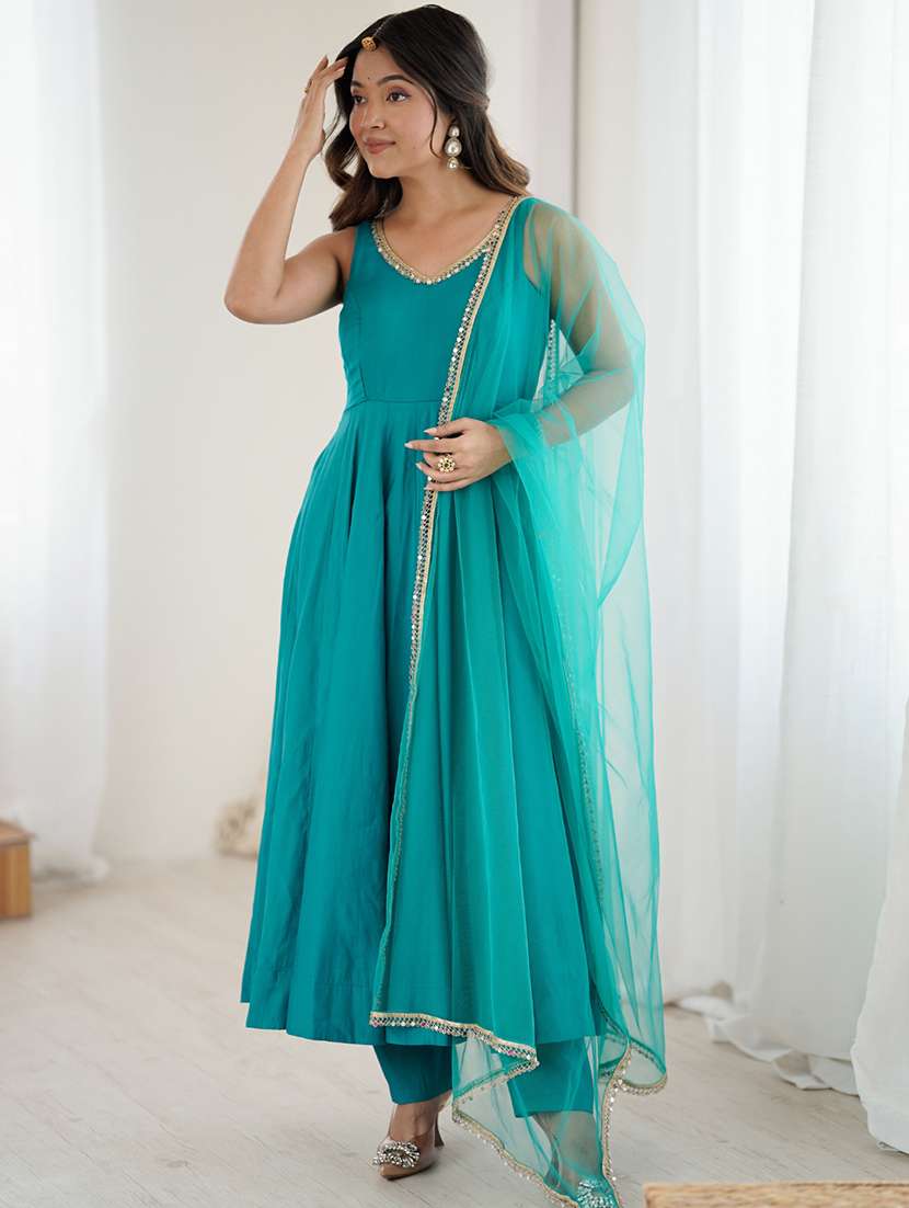 Women Solid Sleeveless Anarkali Suit Set - 22502151 -  Standard Image - 2