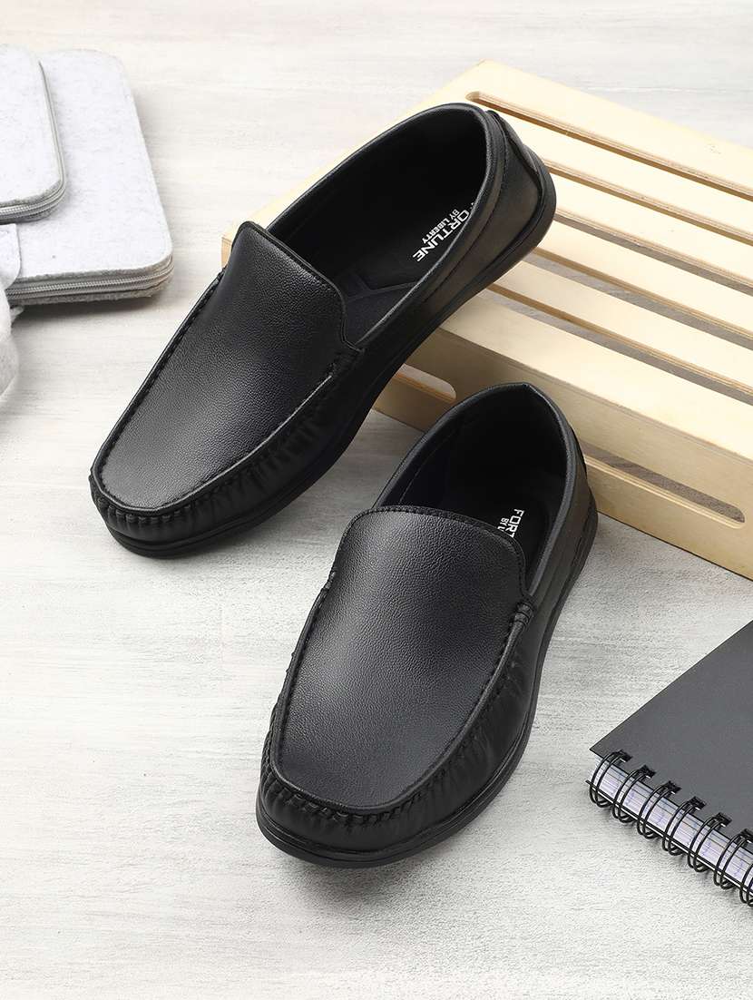 men black slip on loafer
