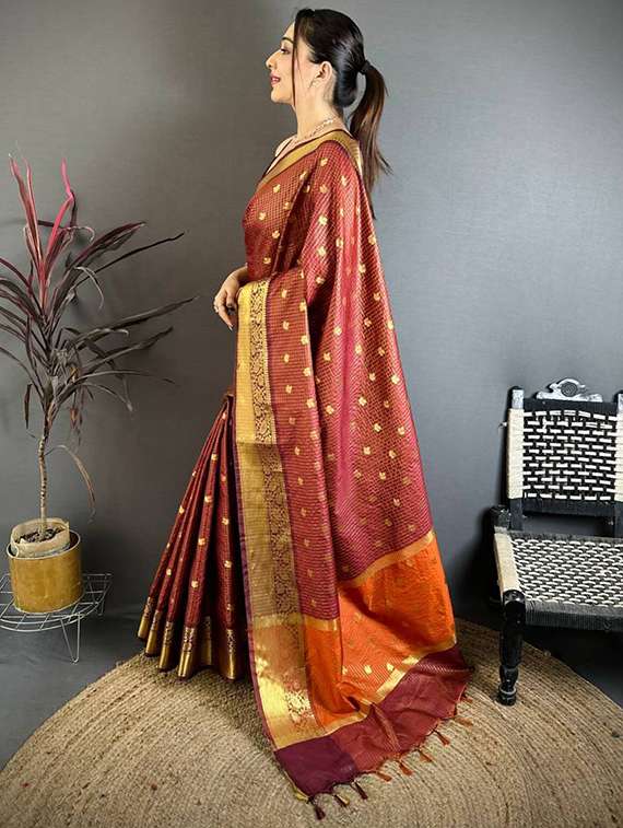 women self design bordered saree with blouse - 22503103 -  Standard Image - 2