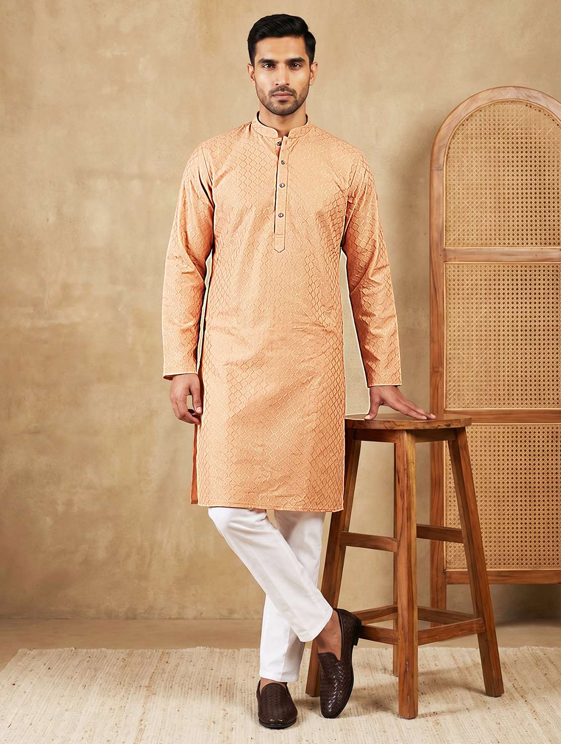 men self design mandarin neck kurta pyjama set
