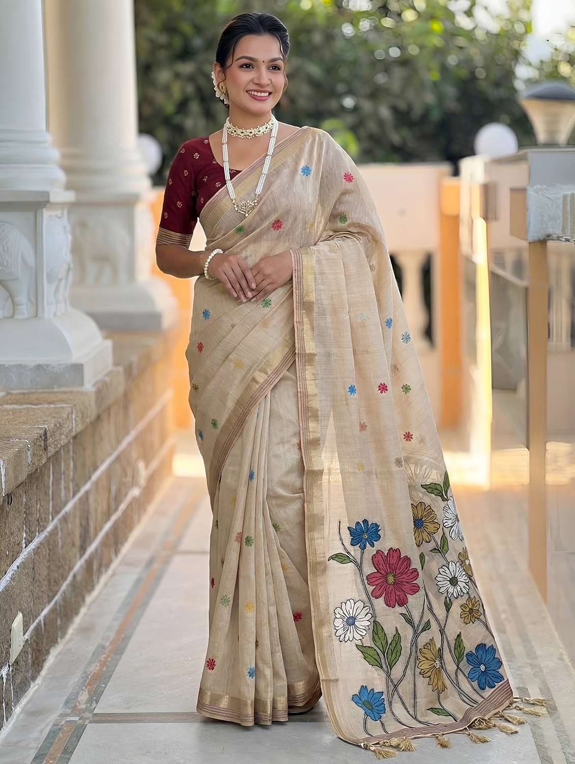 women floral printed saree with blouse - 22503219 -  Standard Image - 2