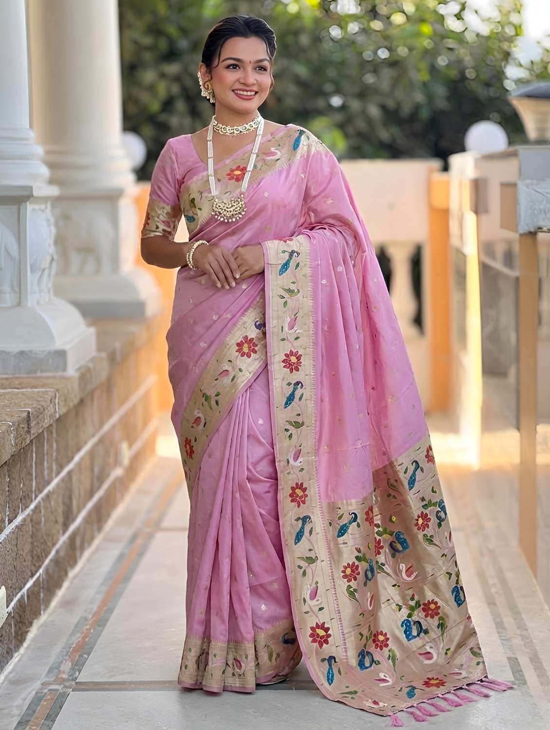 Women Self Design Paithani Saree With Blouse - 22503244 -  Standard Image - 2