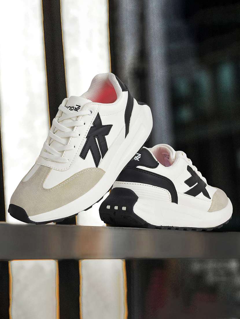 women colourblocked lace up sports shoes
