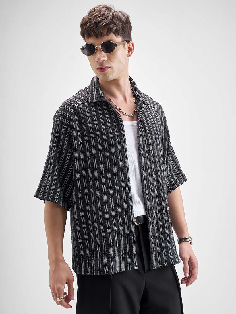 Men Textured Short Sleeve Oversized Casual Shirt - 22504552 -  Standard Image - 2