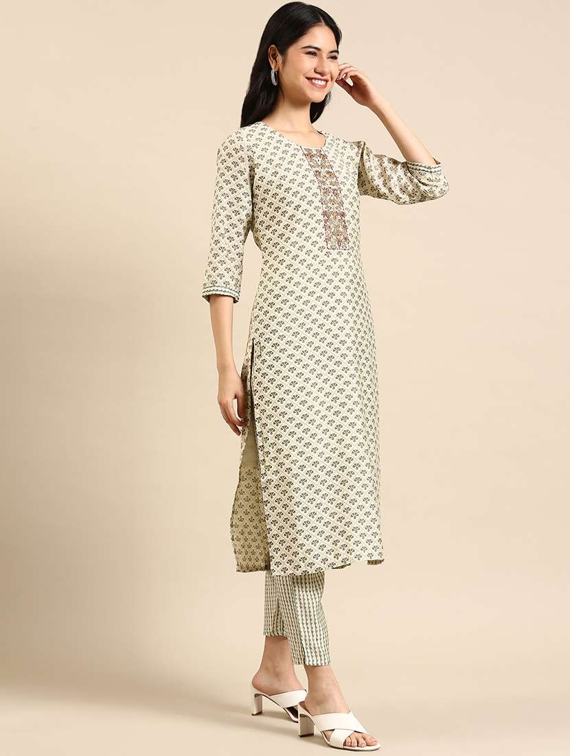 Women Printed Three Quarter Sleeve Kurta Pant Set - 22504852 -  Standard Image - 2