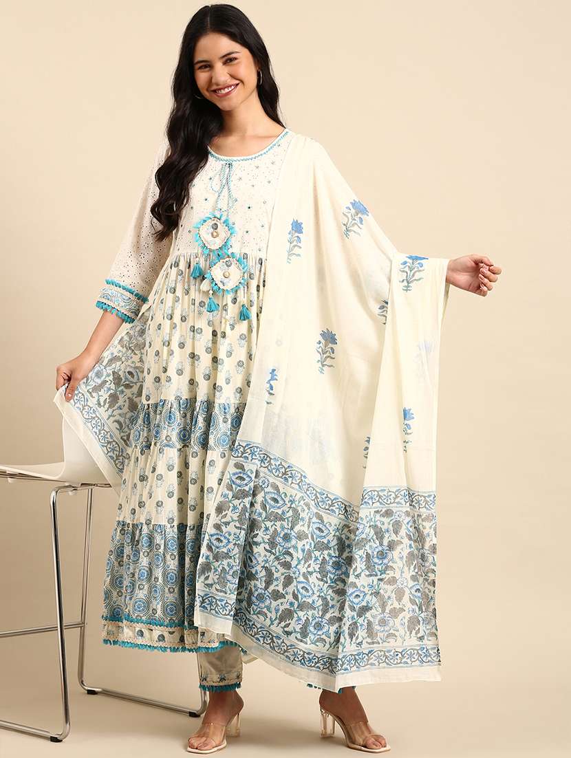 women printed round neck kurta and pant set with dupatta