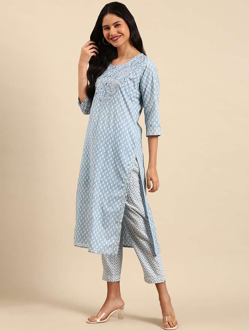 Women Printed Round Neck Kurta And Pant Set With Dupatta - 22504887 -  Standard Image - 2