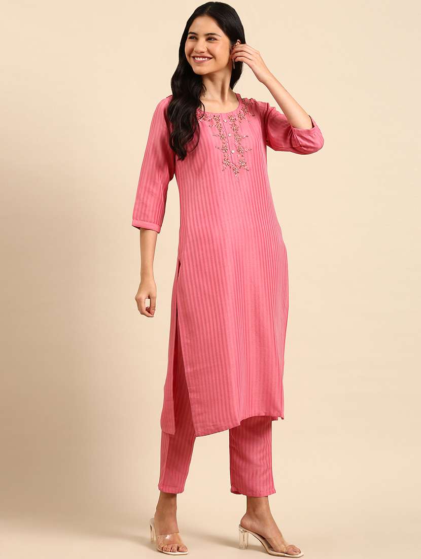 women printed round neck kurta and pant set  - 22504891 -  Standard Image - 2