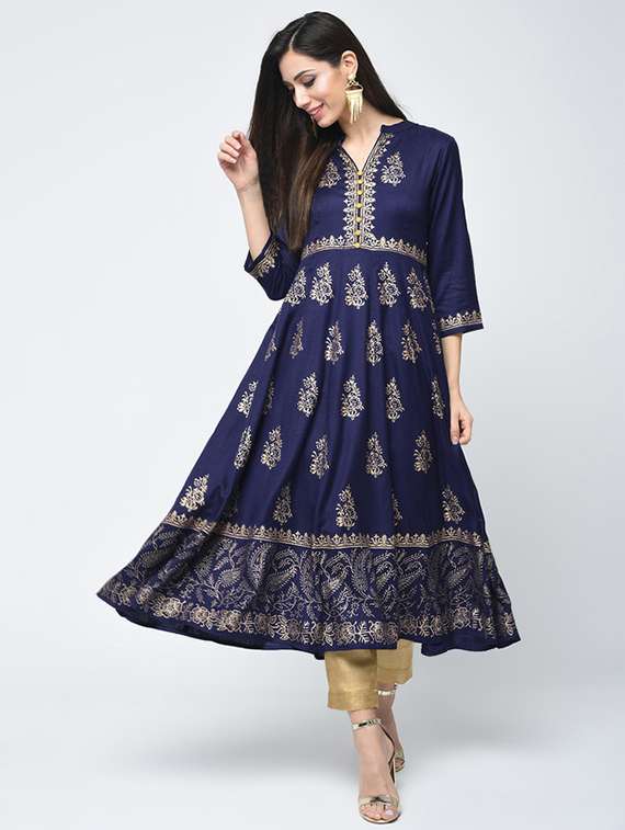 women printed three quarter sleeve anarkali kurta