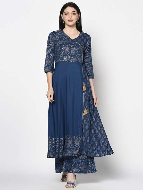 women printed three quarter sleeve angrakha kurta
