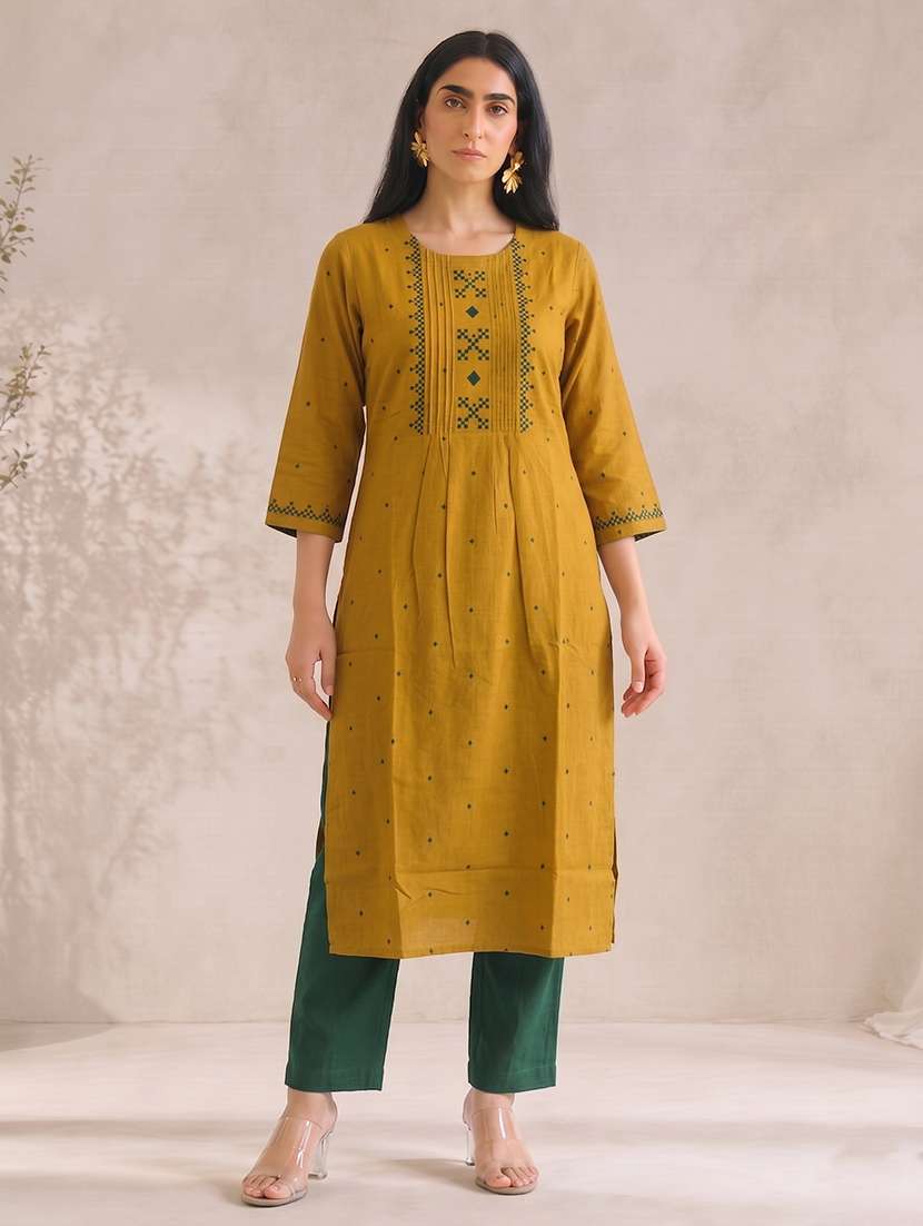 women self design three quarter sleeve a-line kurta - 22504943 -  Standard Image - 2