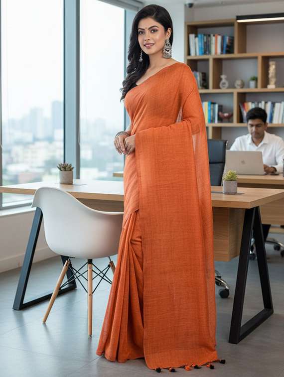 women solid handloom saree with blouse - 22505478 -  Standard Image - 2