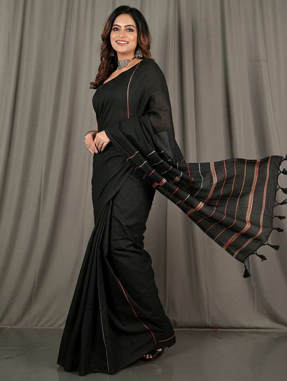 women striped handloom saree with blouse - 22505508 -  Standard Image - 2