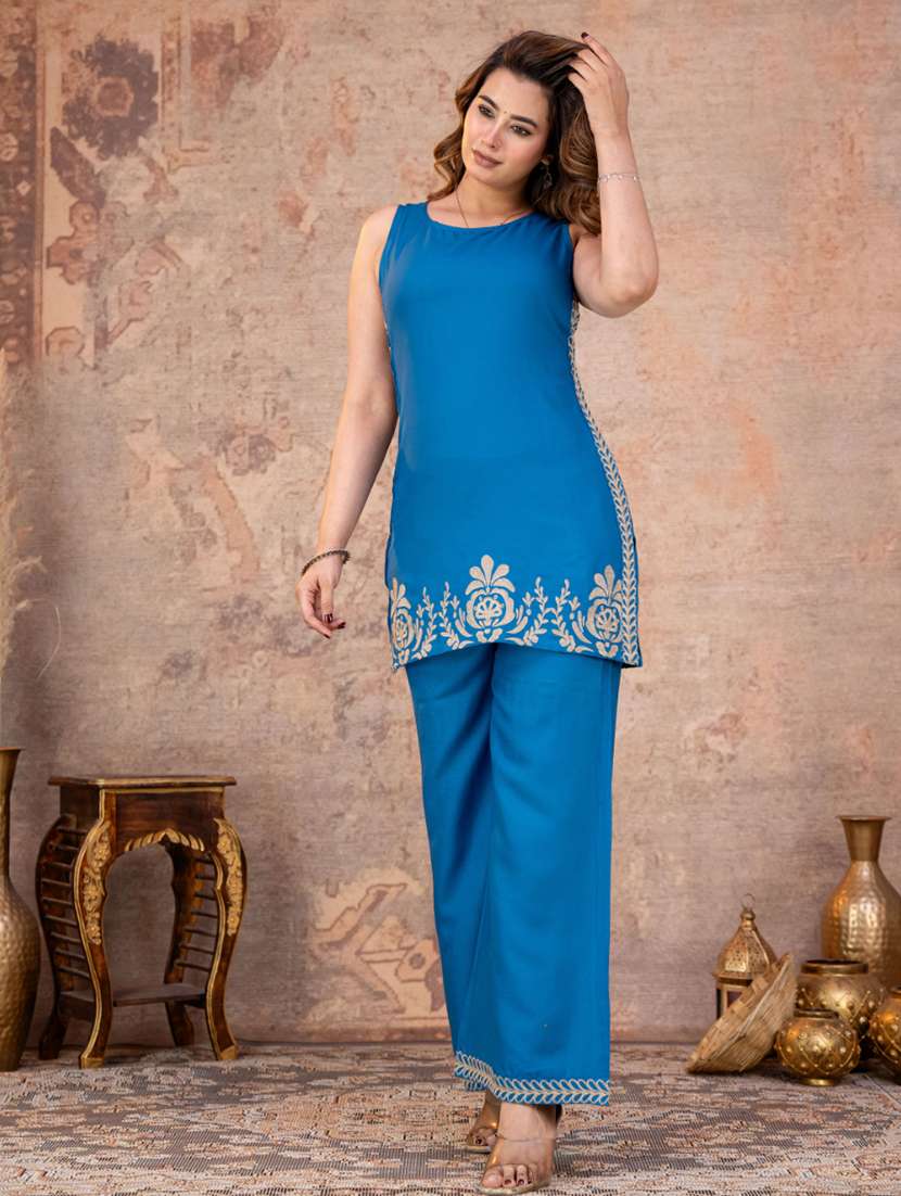 women embroidered sleeveless ethnic co-ord set - 22507811 -  Standard Image - 2