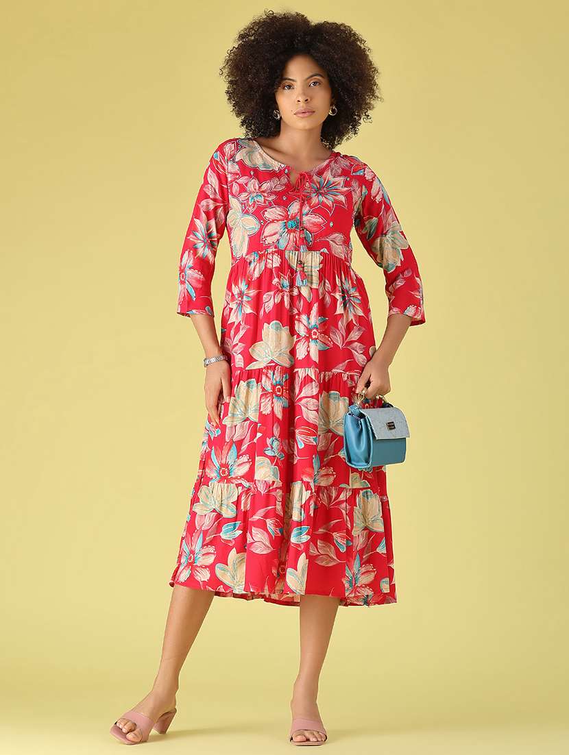women printed three quarter sleeves tiered dress