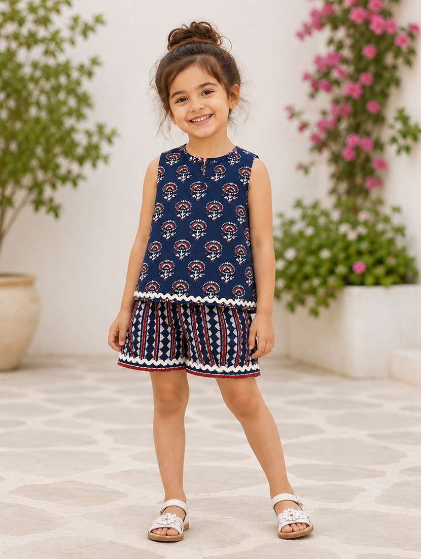 girls printed sleeveless top and shorts co-ord set