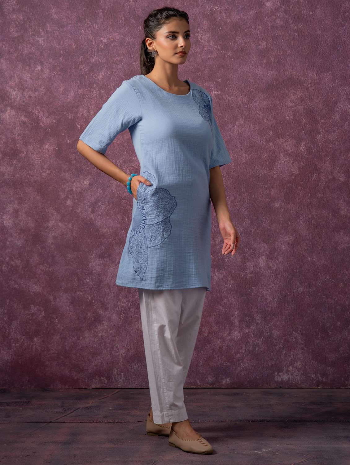 women embroidered round neck a-line kurta - 22511254 -  Standard Image - 2