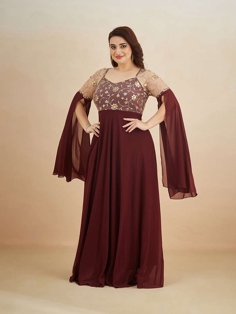 women embroidered sweetheart neck gown