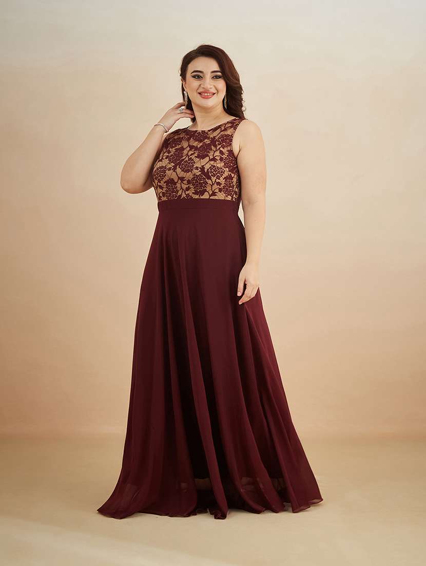 women self design sleeveless gown 