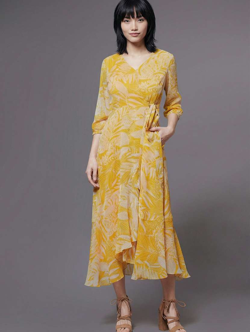 women printed three quarter sleeves midi wrap dress