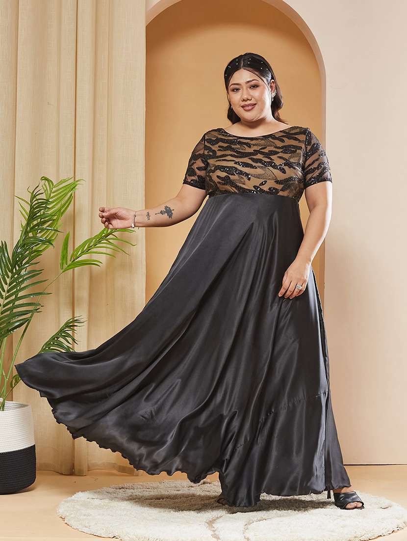 women embroidered short sleeves gown