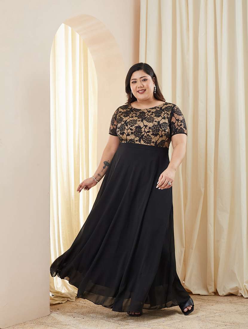 women self design round neck fit and flare dress