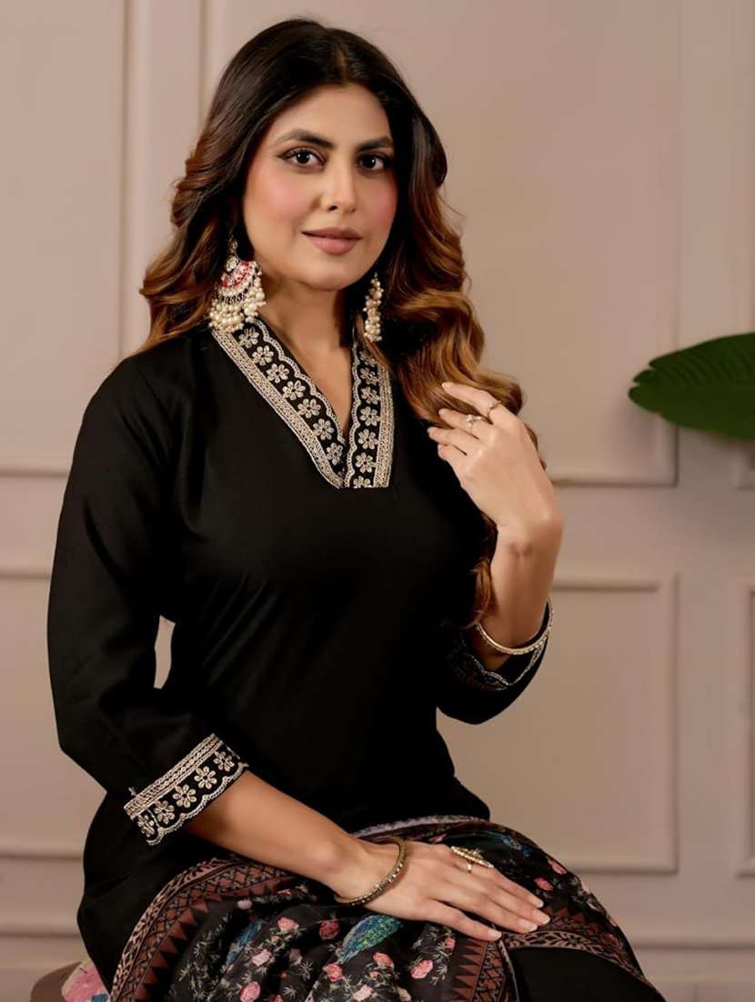 women embroidered three quarter sleeve kurta pant with dupatta set - 22511758 -  Standard Image - 2